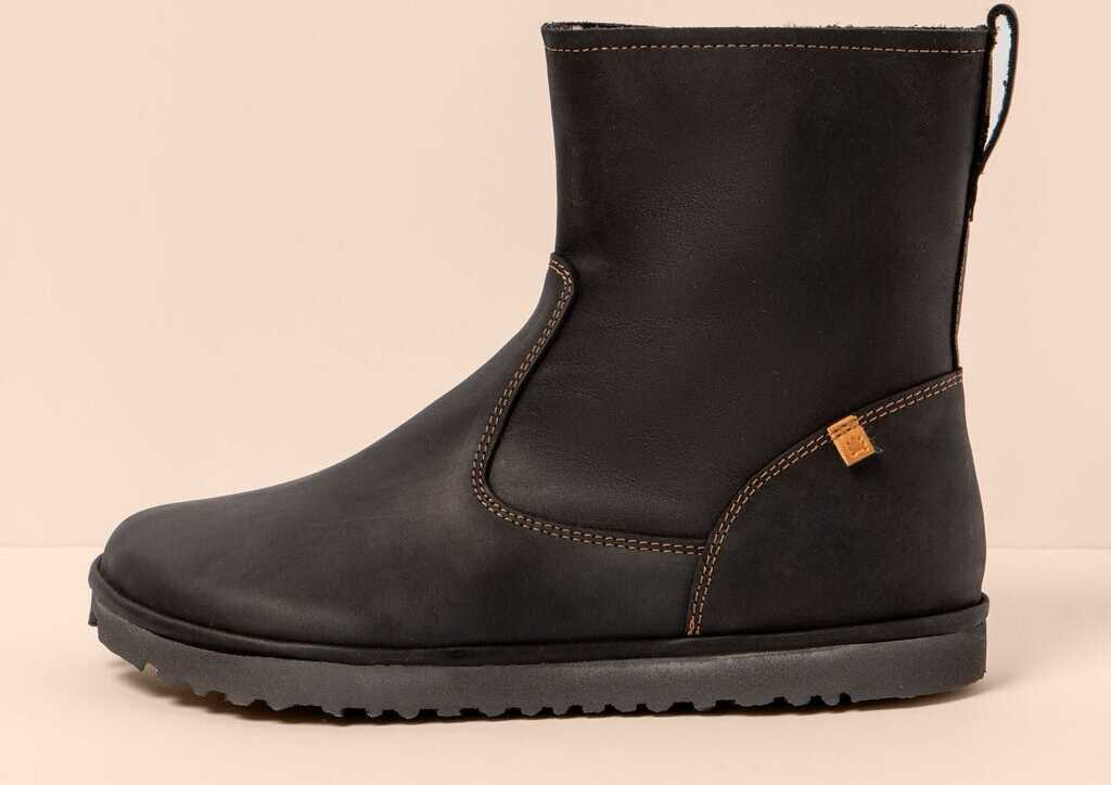 El Naturalista Tribu Черен