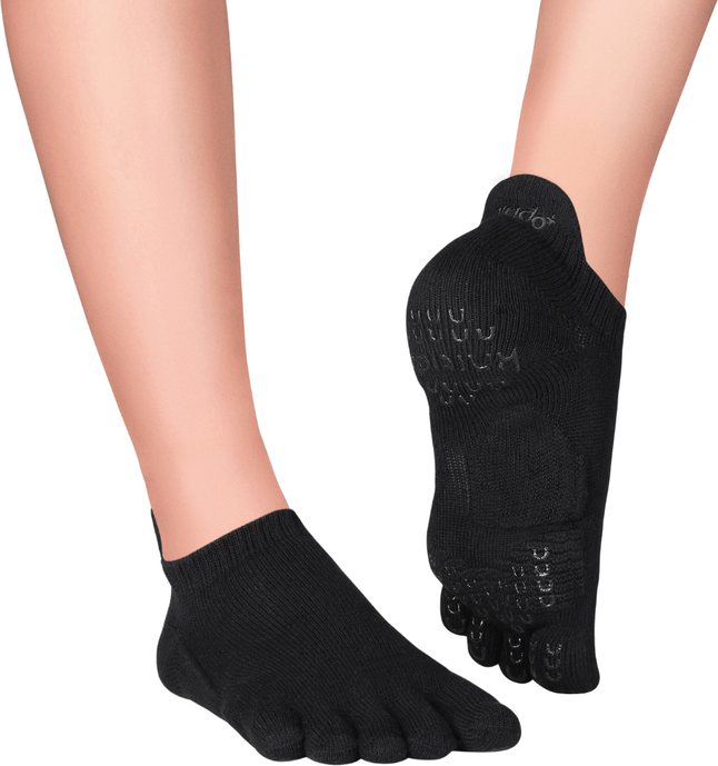 Knitido Sora Non Slip Pilates and Yoga Toe Socks 黒