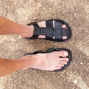 El Naturalista sandalen